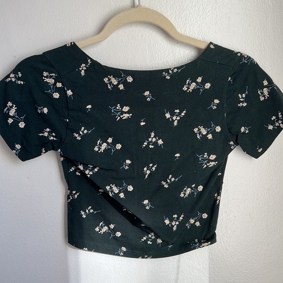 Brandy Melville top - Picture 3 of 3